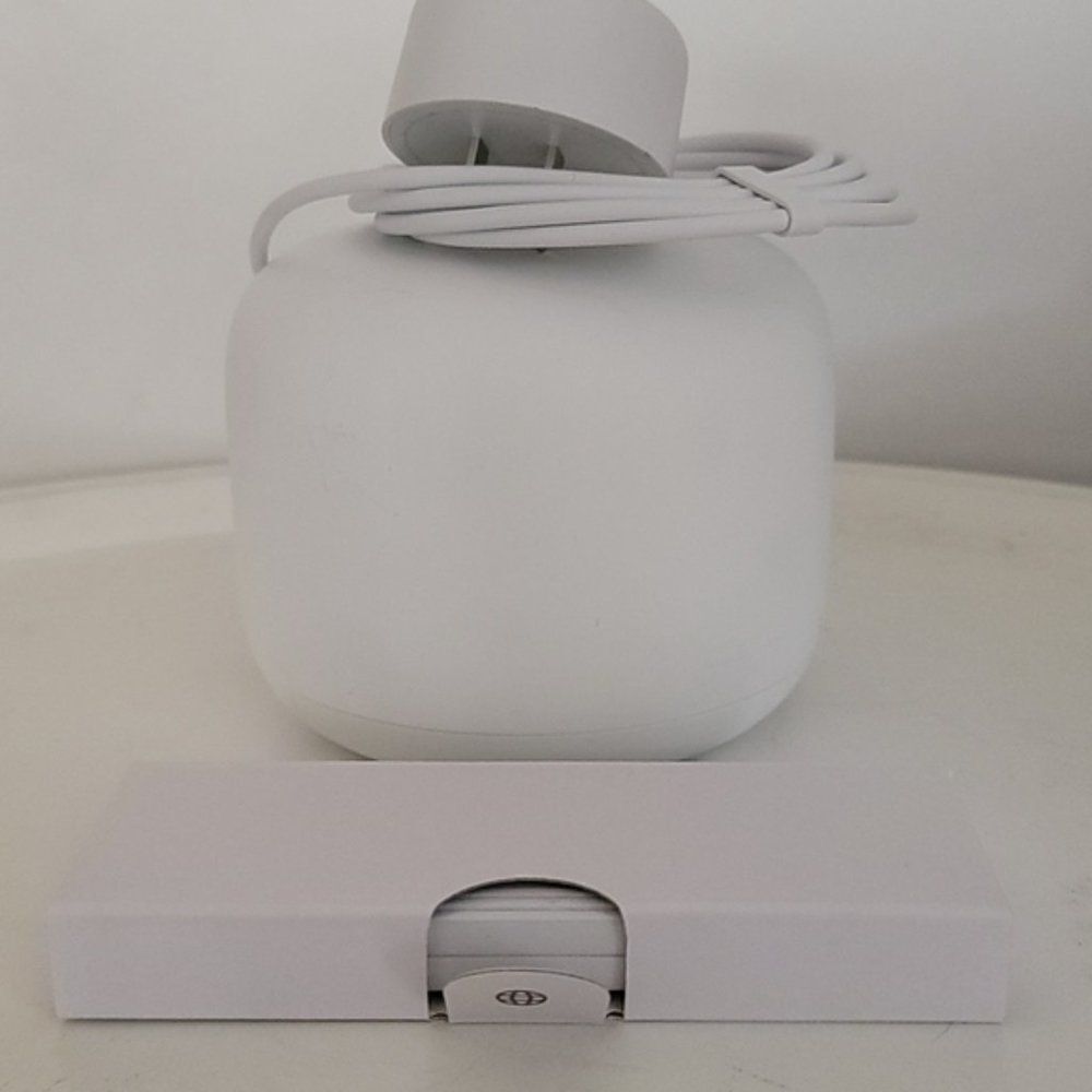 Google Nest Wifi Router - Picture 2 of 3